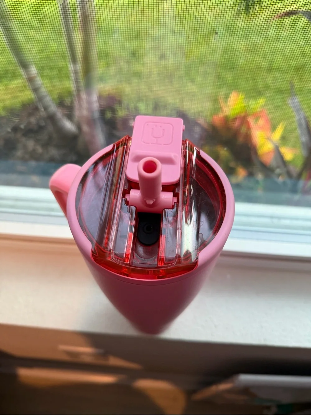 BrüMate Pink Insulated Travel Mug with Handle